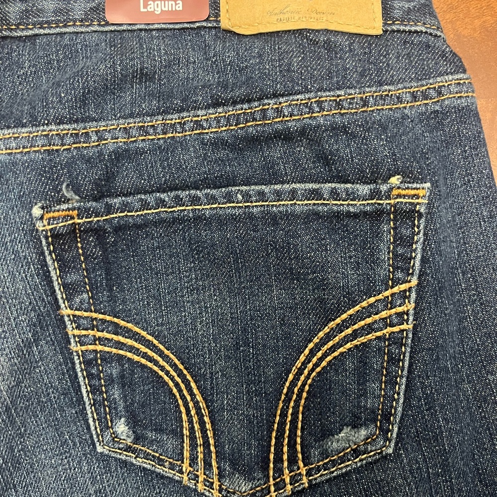 Hollister Laguna Skinny Bettys Jeans Size 3 R 26 x 33 NWT - Picture 4 of 8